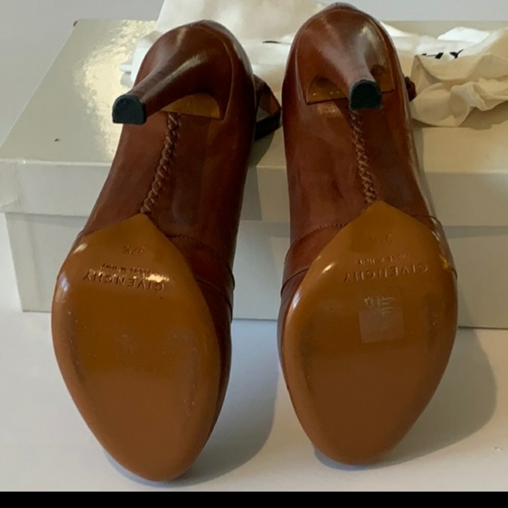 Givenchy Platfrom - Picture 3 of 3